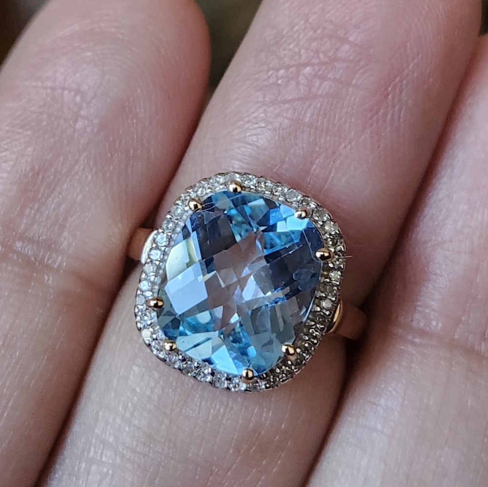 10k Gold Ring With Diamond And Topaz